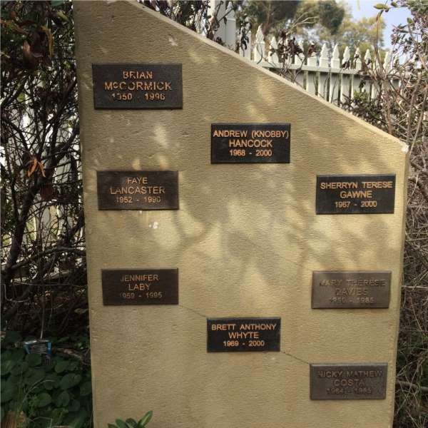 Commemorative wall