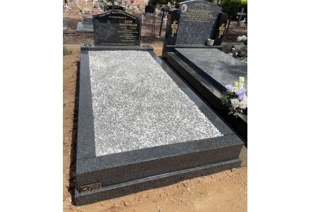 Grandee-MCGEE-Ashlar kerbs
