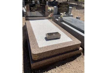 JONES-Rushworth-Calca Red granite ashlar kerbs and pillars